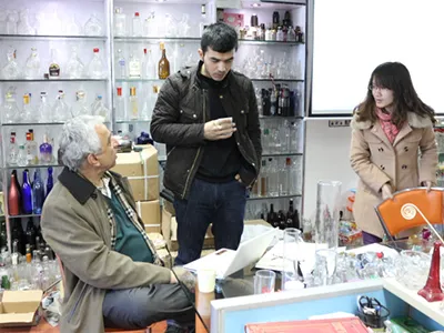 Turkish client visit for glass tomato sauce containers