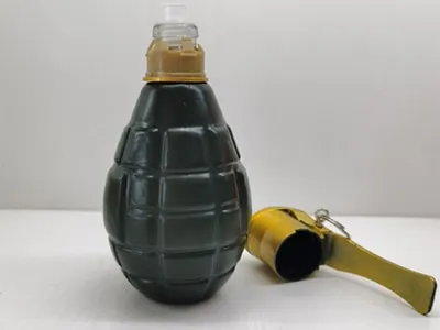 Custom hot sauce glass bottles for a French brand